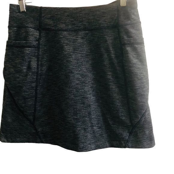 Athleta Pants - Athleta Women's Excursion Skort Heather Gray Pockets Travel Outdoor Size Medium